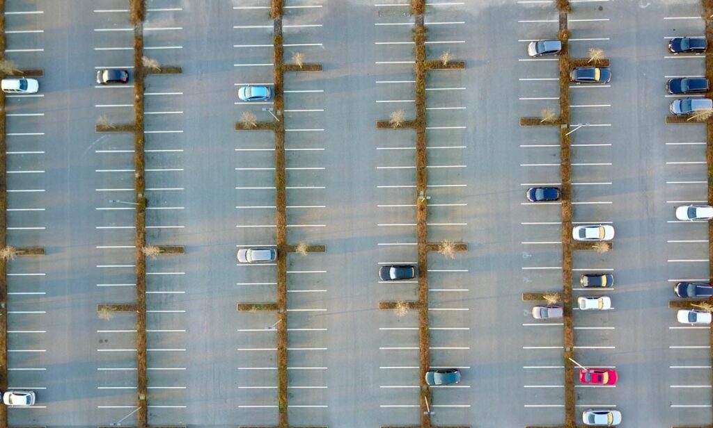 »Die wahren Gründe«, warum die ÖVP das Renaturierungsgesetz ablehnt 1 Ein großer Parkplatz, Stichwort Renaturierungsgesetz.
(c) AdobeStock