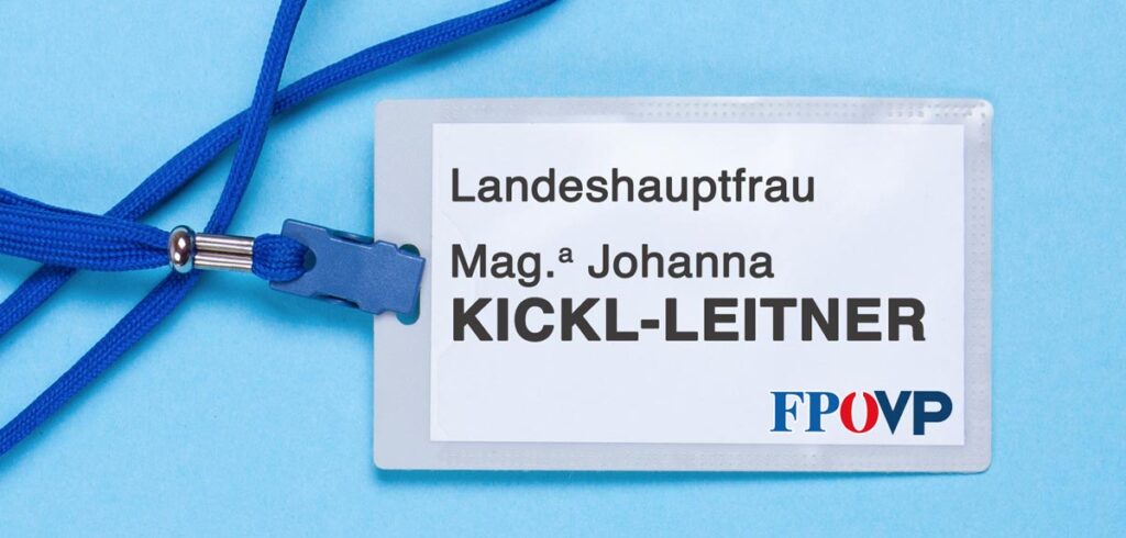 Namensschild mit Johanna Kickl-Leitner. (c) K2-Magazine