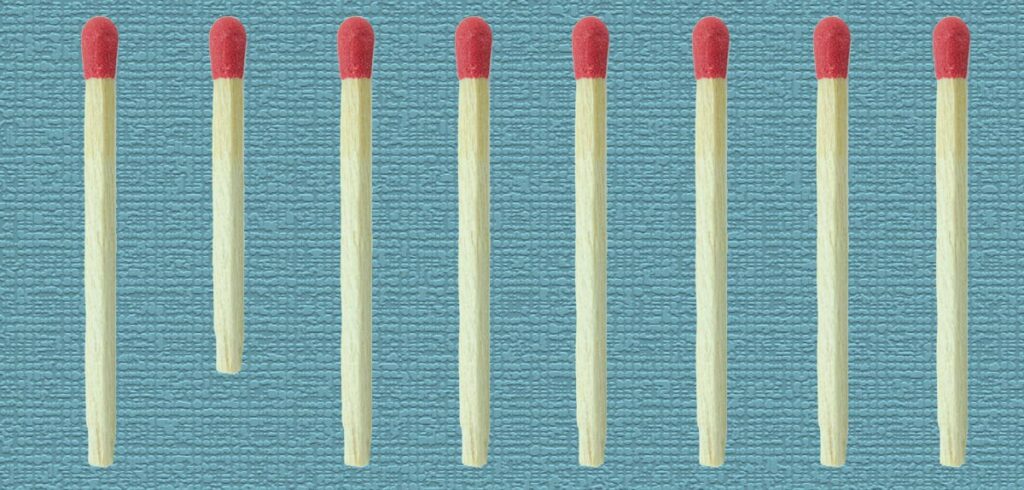 Streichhölzer, von denen eines kürzer ist als die anderen, Stichwort OP-Lotterie. (c) K2-Magazine