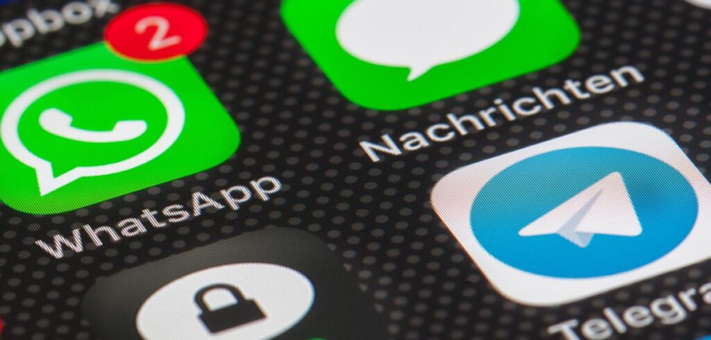 +++BREAKING+++ Trump´s WhatsApp-Gruppe „MAGA Masters“ plant die Zukunft per Chat WhatsApp-Symbol mit 2 neuen Nachtrichten. (c) Pixabay.com